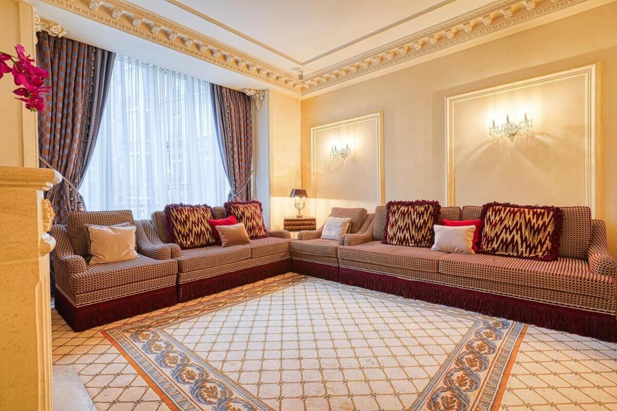 Napoleon Champs Elysees Apartment