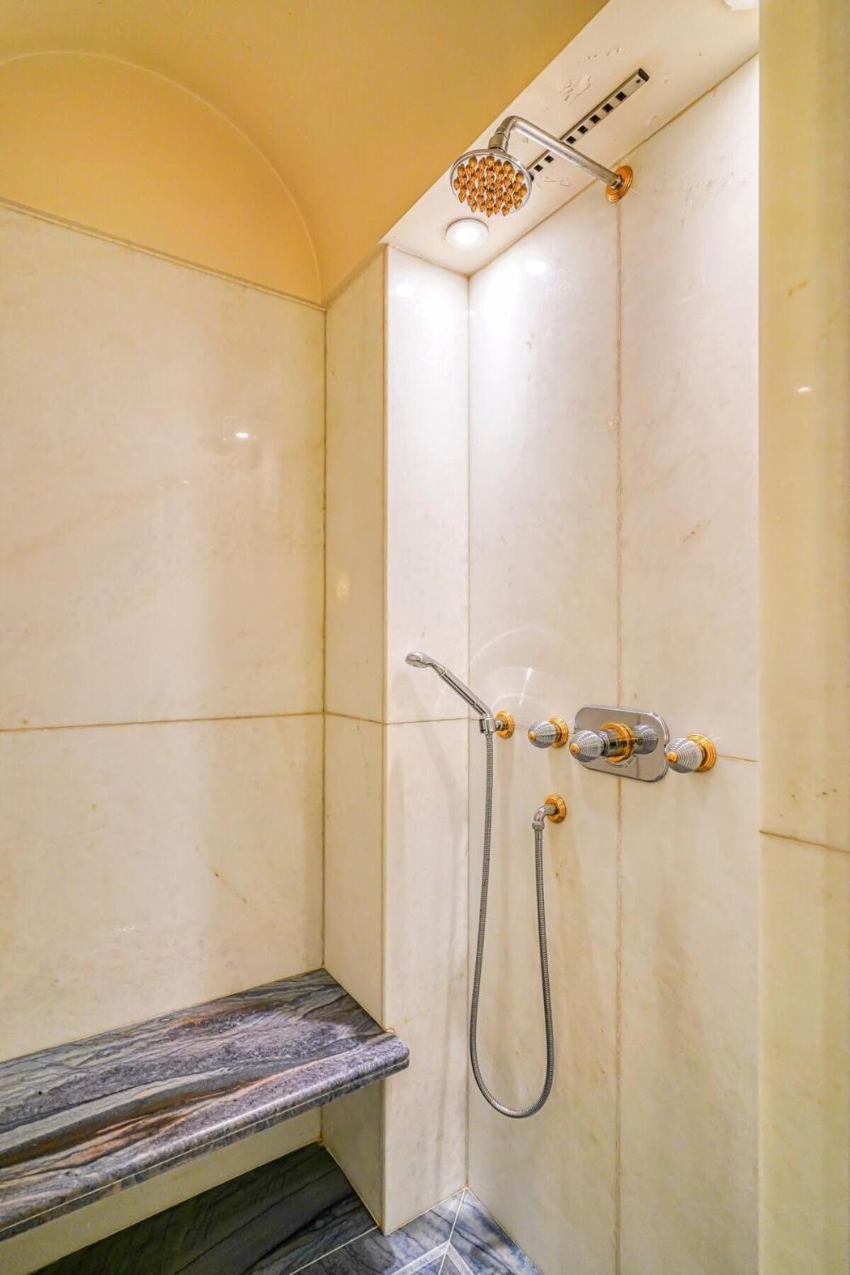 Apartment Napoleon Champs Elysees